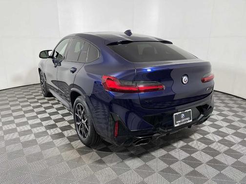 2023 BMW X4 M40i