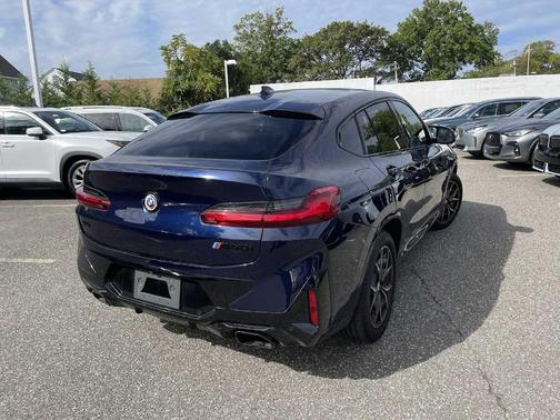 2023 BMW X4 M40i