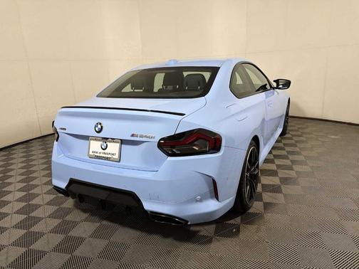 2025 BMW M240 i xDrive