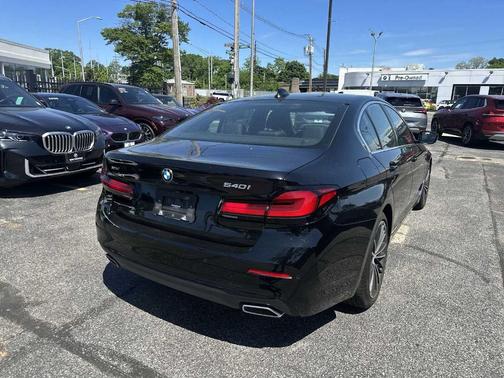 Jet Black 2023 BMW 540 i xDrive