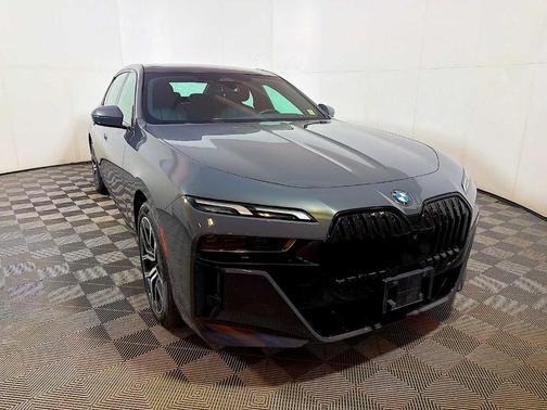Gray Metallic 2023 BMW 740 i