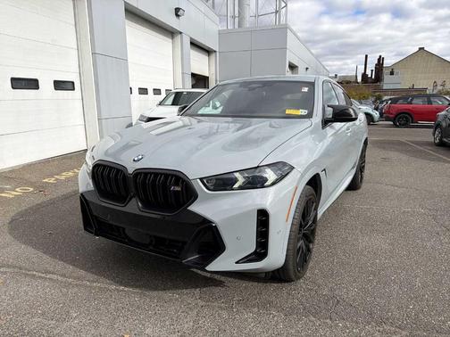 2024 BMW X6 M60i