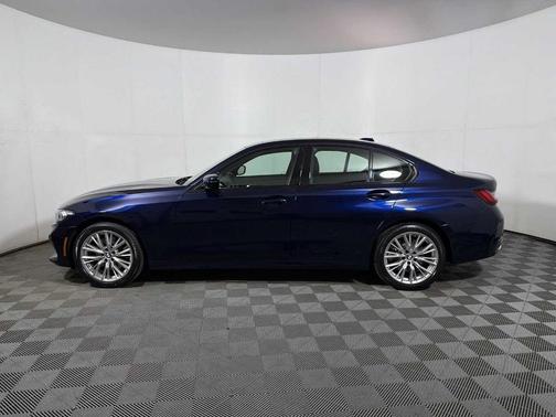 2023 BMW 330 i xDrive