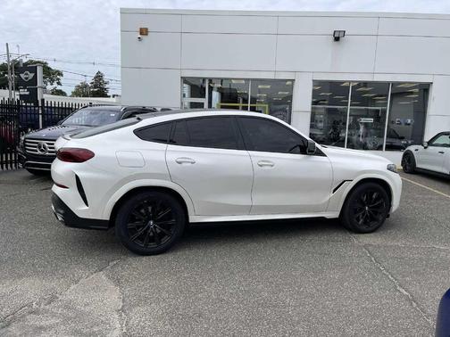 2024 BMW X6 xDrive40i
