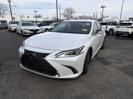 2024 Lexus ES 350 