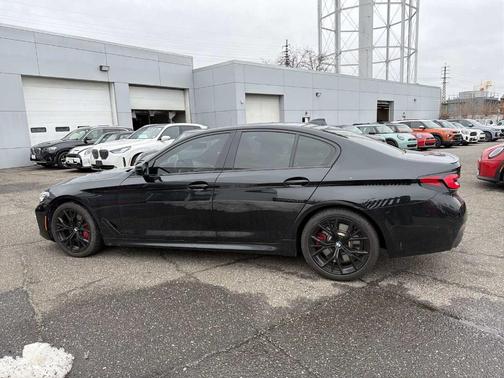 2023 BMW 540 i xDrive