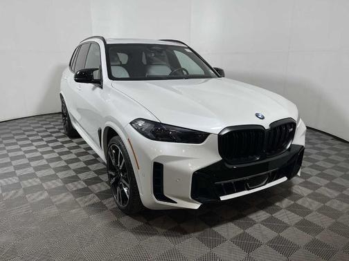 2025 BMW X5 M60i