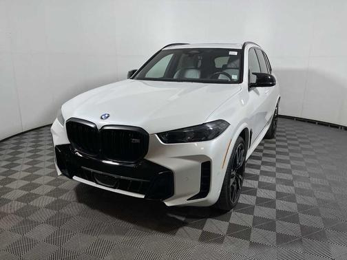 2025 BMW X5 M60i