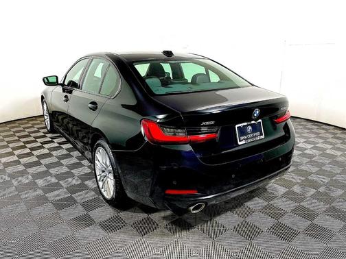 2023 BMW 330 i xDrive