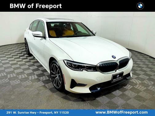 2022 BMW 330 i xDrive