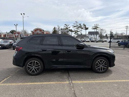 Black Sapphire Metallic 2024 BMW X1 xDrive28i