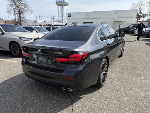 Dark Graphite Metallic 2022 BMW 540 i xDrive