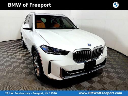 Mineral White Metallic 2024 BMW X5 xDrive40i