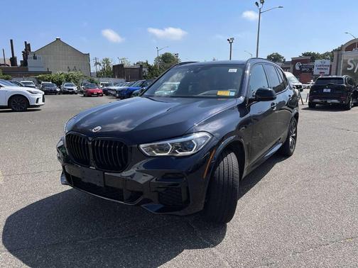 2023 BMW X5 M50i