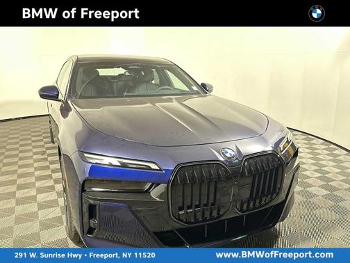 2026 BMW 740 i xDrive