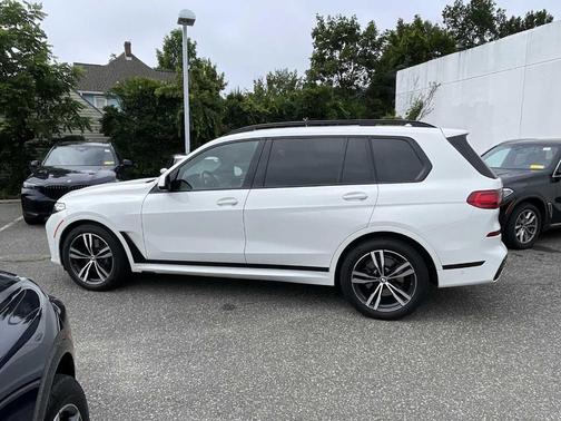 2022 BMW X7 xDrive40i
