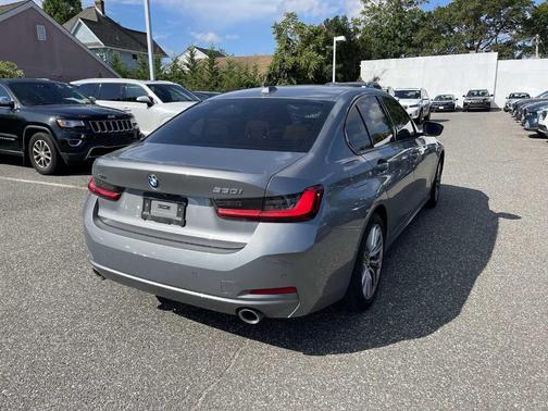 2023 BMW 330 i xDrive