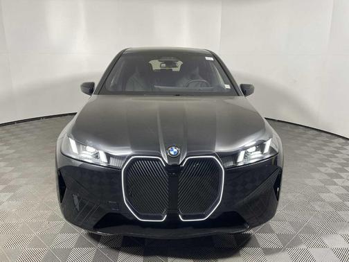 2026 BMW iX xDrive60