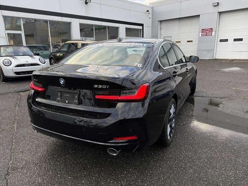 2025 BMW 330 i xDrive