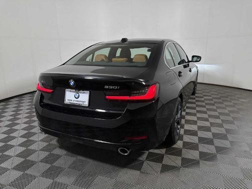 2025 BMW 330 i xDrive