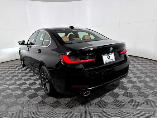 2025 BMW 330 i xDrive