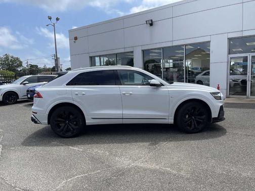2020 Audi Q8 55 Prestige