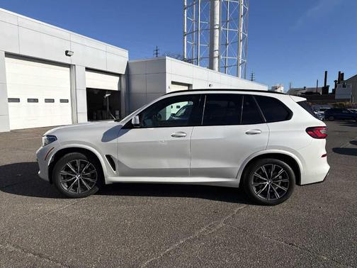 2023 BMW X5 xDrive40i