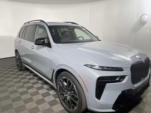 2026 BMW X7 M60i