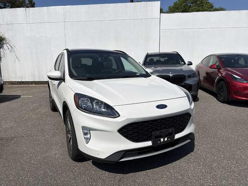 Star White 2020 Ford Escape Titanium Hybrid