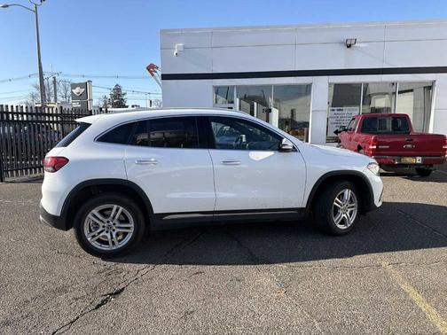 2023 Mercedes-Benz GLA 250 Base 4MATIC