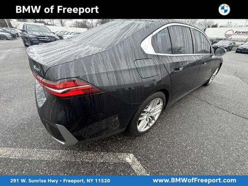 Black Sapphire Metallic 2024 BMW 540 i xDrive