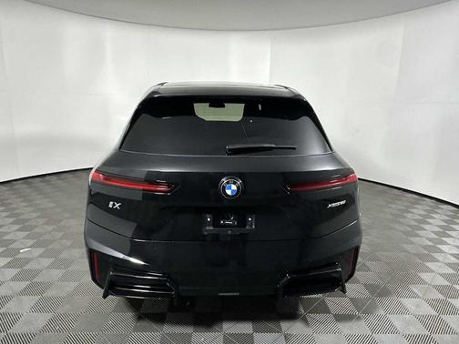 2026 BMW iX xDrive60