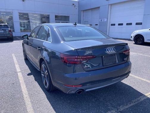 2018 Audi A4 2.0T Premium Plus