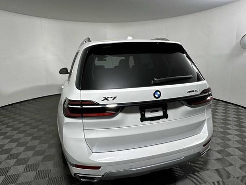 2026 BMW X7 xDrive40i