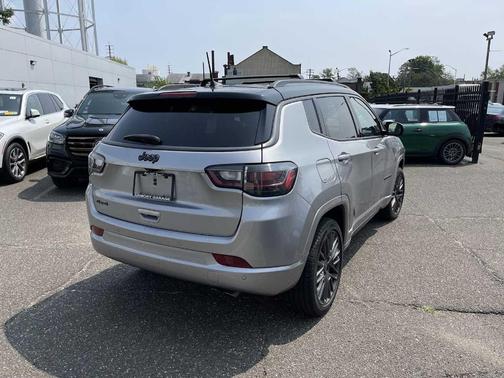 2022 Jeep Compass Altitude