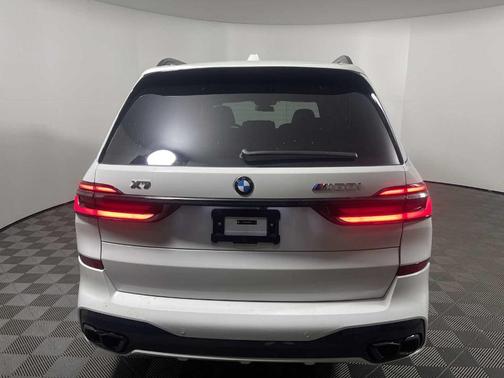 2026 BMW X7 M60i