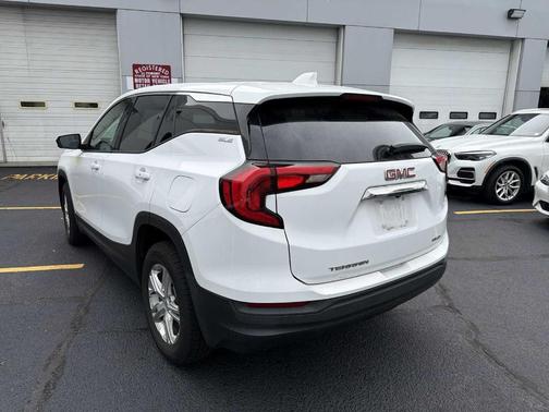Summit White 2020 GMC Terrain SLE
