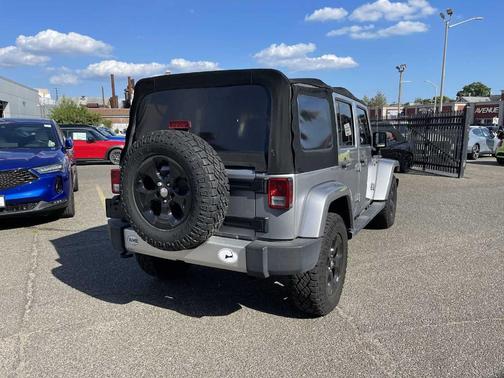 2014 Jeep Wrangler Unlimited Sahara