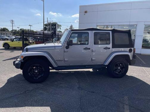 2014 Jeep Wrangler Unlimited Sahara