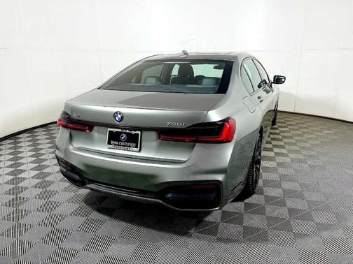 2022 BMW 750 i xDrive