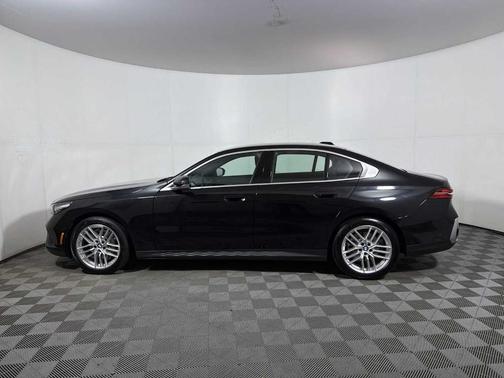 2025 BMW 530 i xDrive