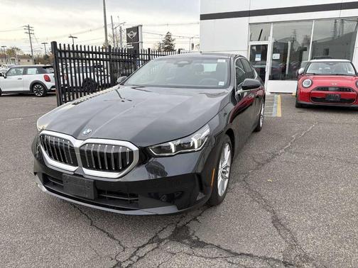 2025 BMW 530 i xDrive