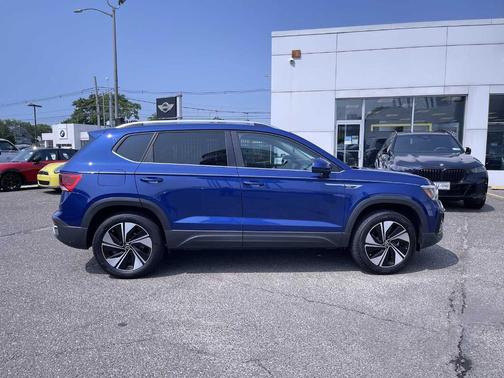 2024 Volkswagen Taos 1.5T SE