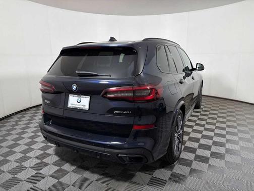 Carbon Black Metallic 2021 BMW X5 xDrive40i