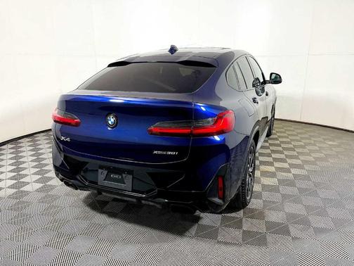 2024 BMW X4 xDrive30i
