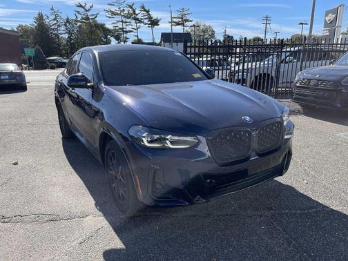 2024 BMW X4 xDrive30i