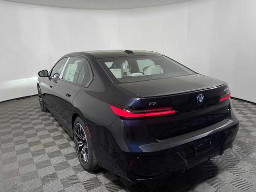 2025 BMW i7 xDrive60