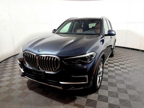 Metallic 2022 BMW X5 PHEV xDrive45e