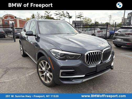 Metallic 2022 BMW X5 PHEV xDrive45e
