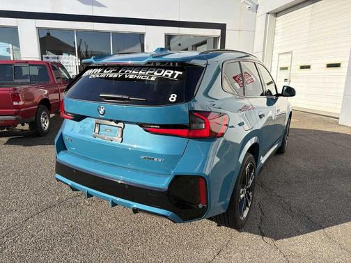 2025 BMW X1 xDrive28i